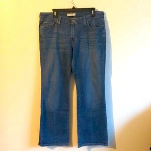Levi Vintage  545 Women Low Boot Medium Blue Size 14 M Straight Jeans